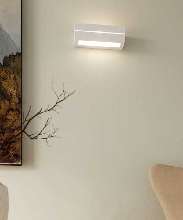 VEGA LINE Ceramic Wall Light